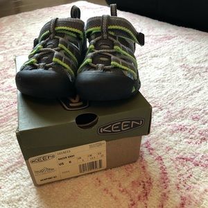Keen Newport Toddler Sandal 6T
